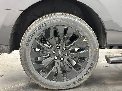 New 2025 Ford Expedition Platinum w/ Stealth Appearance Package image 34