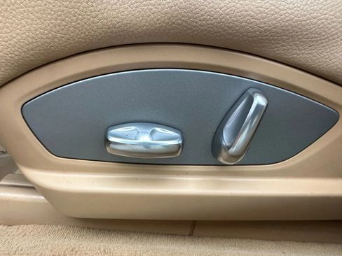 Used 2011 Porsche Panamera S image 17