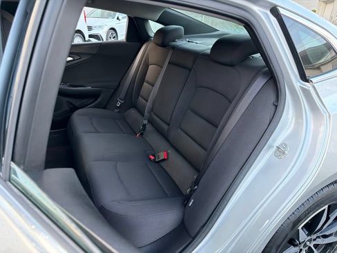 Used 2018 Chevrolet Malibu LT FWD image 21
