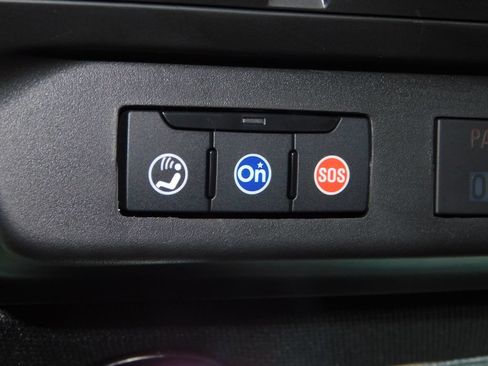 Used 2020 Chevrolet Camaro LT RWD image 31