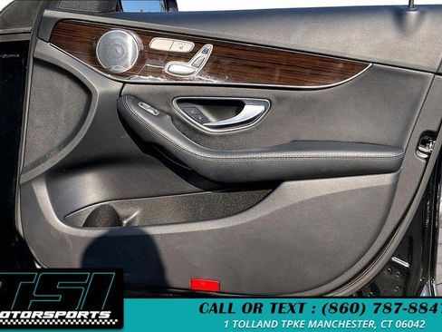 Used 2017 Mercedes-Benz C 300 4MATIC Sedan image 24
