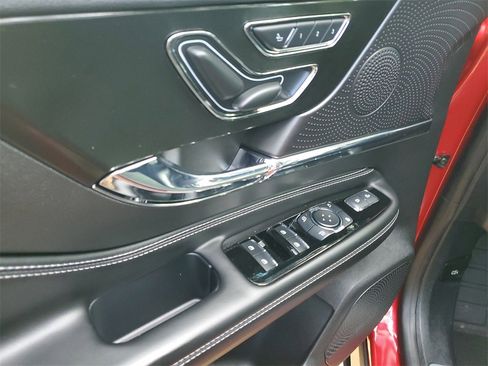 Used 2023 Lincoln Corsair Reserve w/ Jet Appearance Package image 19