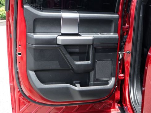 Used 2015 Ford F150 XLT RWD image 31