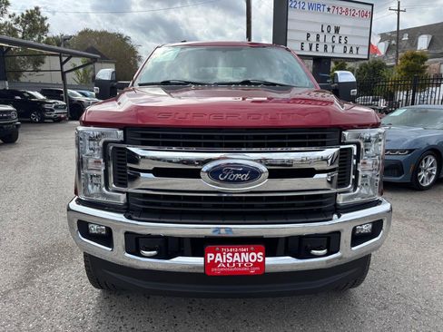 Used 2017 Ford F250 XLT w/ XLT Premium Package AWD/4WD image 3
