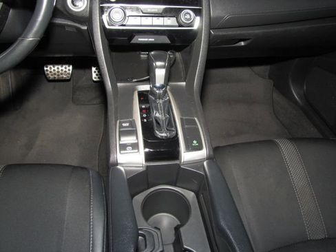 Used 2020 Honda Civic Sport image 15