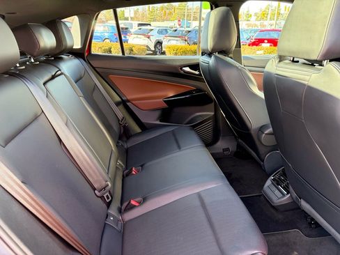 Used 2022 Volkswagen ID.4 Pro S w/ Gradient Package image 21