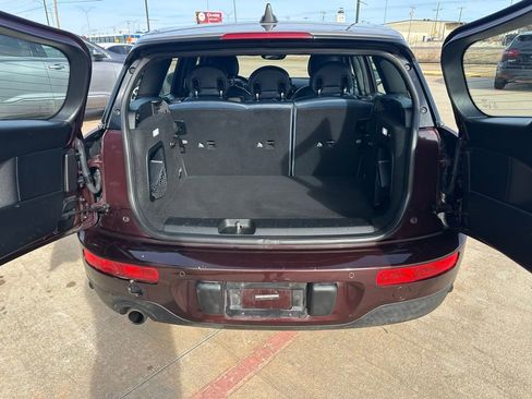 Used 2018 MINI Cooper Clubman w/ Cold Weather Package image 3