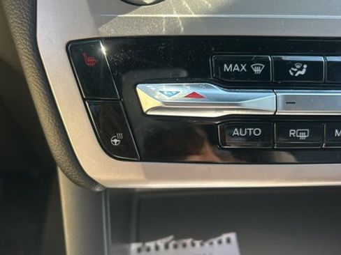 Used 2023 Ford Explorer XLT w/ Equipment Group 202A image 12