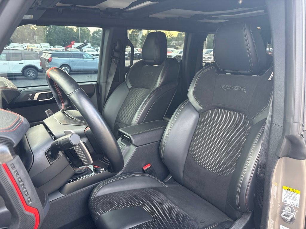 Used 2025 Ford Bronco Raptor AWD/4WD image 6