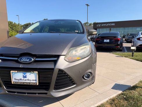 Used 2012 Ford Focus Titanium FWD image 9