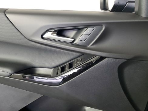 New 2026 Chevrolet Equinox LT w/ Safety and Technology Package FWD image 28