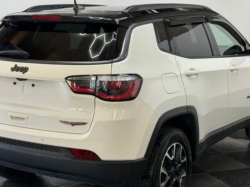 Used 2021 Jeep Compass Trailhawk w/ Sun and Sound Group AWD/4WD image 12