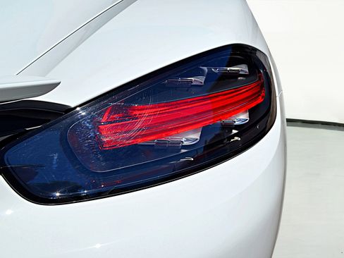 Used 2024 Porsche 718 Boxster image 53