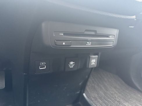 Used 2023 Honda Odyssey Elite image 25