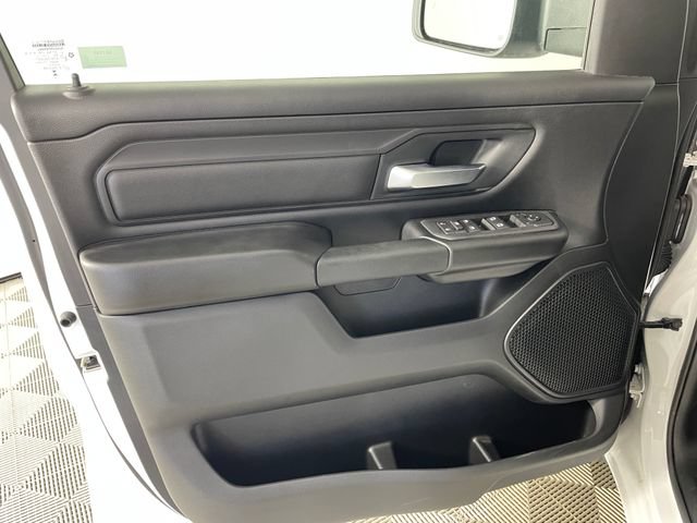 New 2026 RAM 1500 Express AWD/4WD image 12