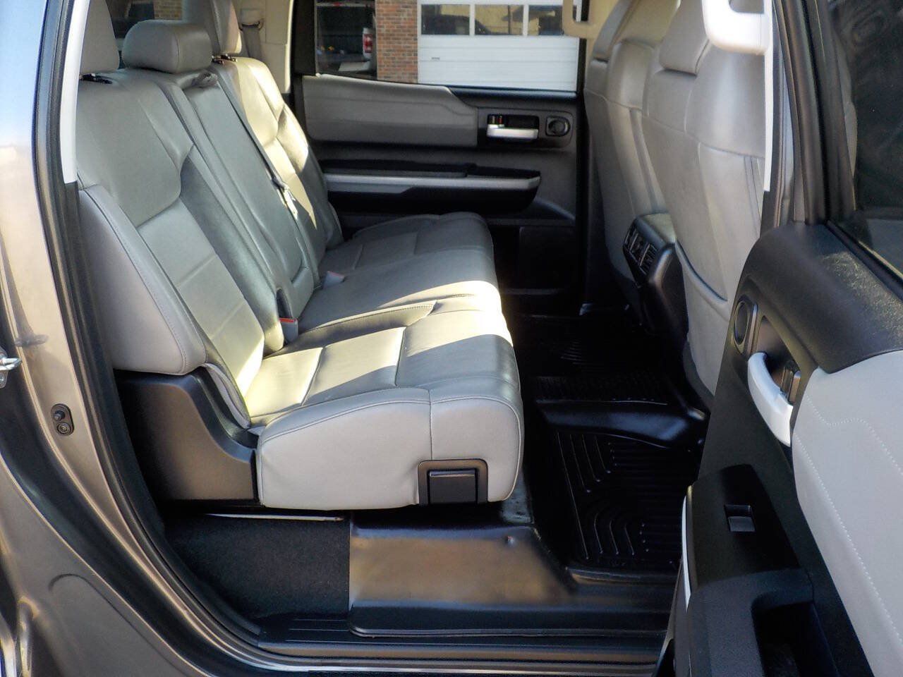 Used 2018 Toyota Tundra Limited w/ Limited Premium Package AWD/4WD image 26