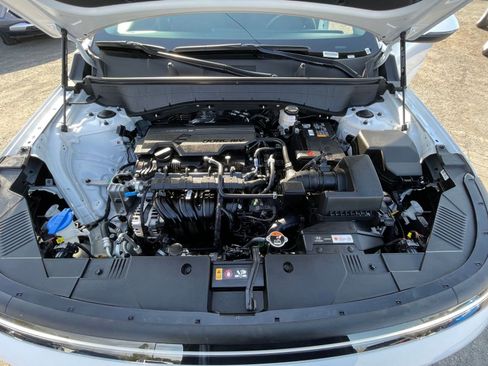 Used 2025 Hyundai Kona SEL image 33