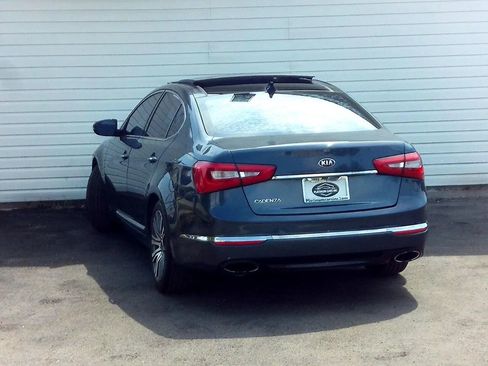Used 2015 Kia Cadenza Premium FWD image 3