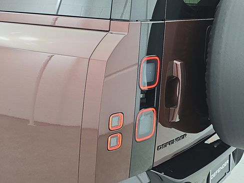 New 2026 Land Rover Defender 130 X-Dynamic SE image 35