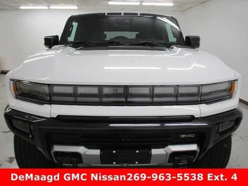 New 2026 GMC Hummer EV SUV image 2