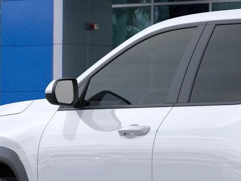 Used 2026 Chevrolet Equinox LT FWD image 12