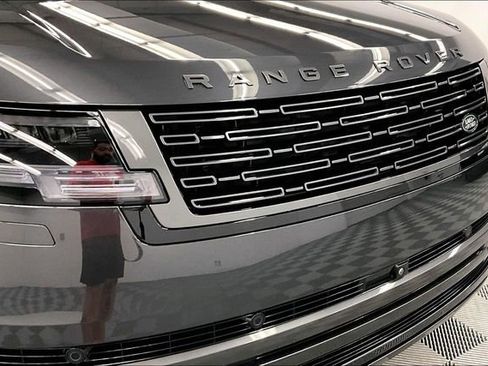 Used 2024 Land Rover Range Rover Autobiography AWD/4WD image 33