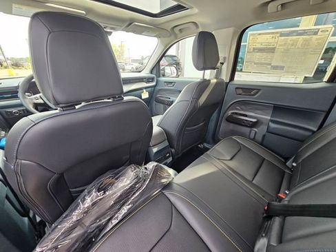 New 2025 Ford Maverick Lobo image 42