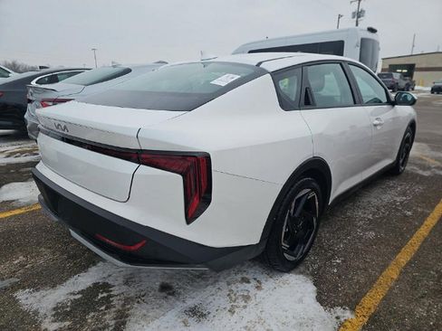 Used 2025 Kia K4 EX image 4