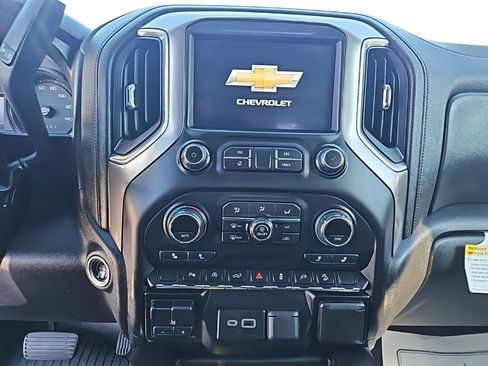 Used 2020 Chevrolet Silverado 1500 LT Trail Boss image 25