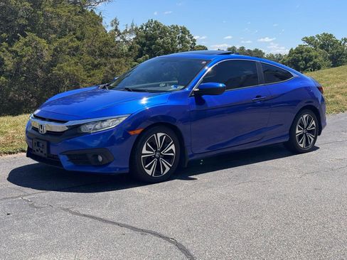 Used 2018 Honda Civic EX-T image 2