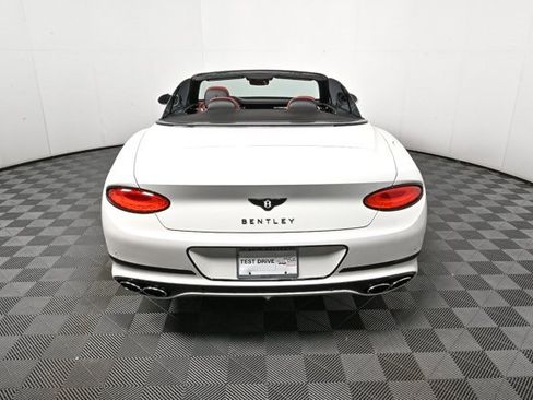 Used 2021 Bentley Continental GT image 46