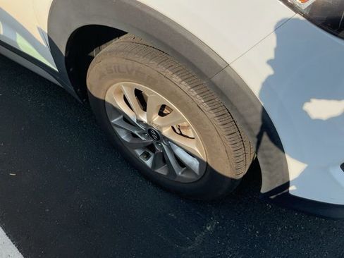 Used 2018 Hyundai Tucson SEL image 2