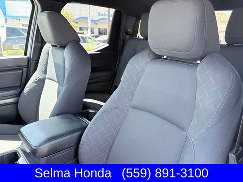 Used 2024 Toyota Tacoma SR5 AWD/4WD image 10