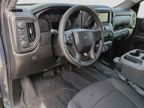 Used 2019 Chevrolet Silverado 1500 Custom Trail Boss AWD/4WD image 2