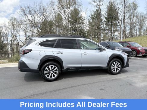 Certified 2025 Subaru Outback Premium AWD/4WD image 8
