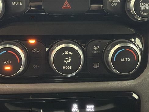 Used 2024 RAM 1500 Rebel AWD/4WD image 17