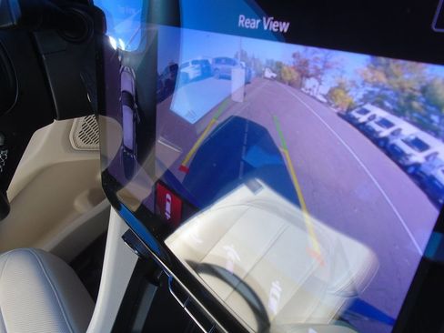 Certified 2024 Jeep Grand Cherokee Limited w/ Luxury Tech Group II image 28