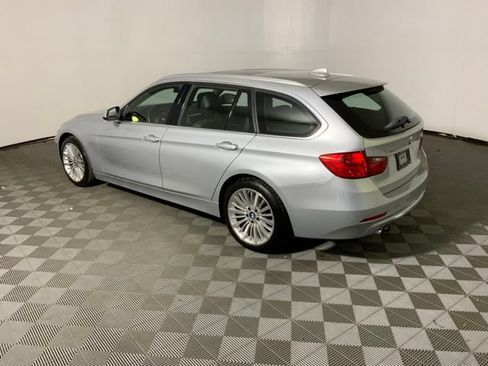 Used 2015 BMW 328i xDrive Wagon AWD/4WD image 10