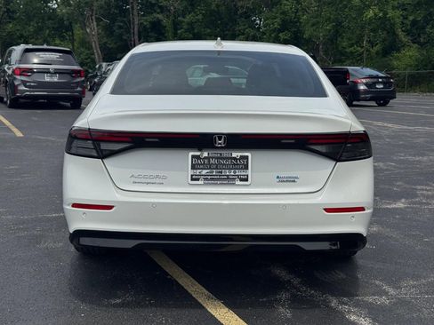 Used 2023 Honda Accord Touring image 6