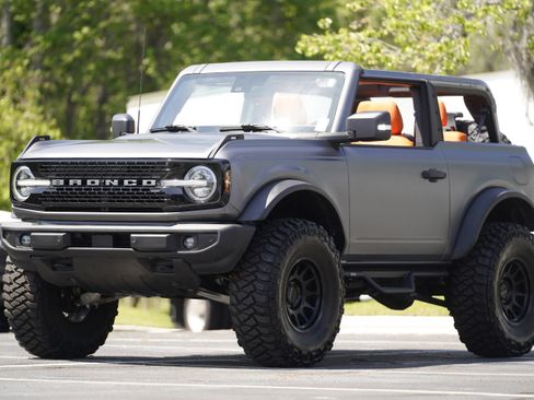 Used 2022 Ford Bronco Wildtrak image 39