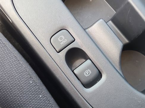 Used 2025 Toyota Corolla LE FWD image 27