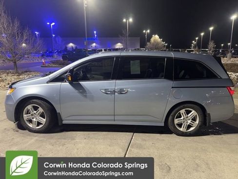 Used 2011 Honda Odyssey Touring Elite image 4