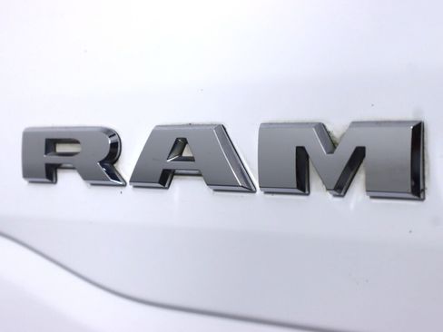 Used 2020 RAM 1500 Big Horn AWD/4WD image 36