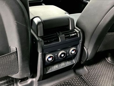 Used 2024 Land Rover Defender 110 Carpathian Edition image 31