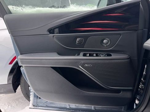 New 2026 Lincoln Nautilus Reserve w/ Jet Appearance Package image 12