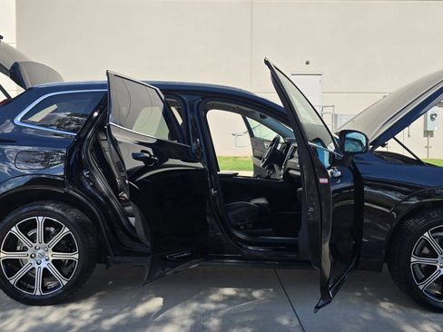 Used 2018 Volvo XC60 T6 Inscription w/ Luxury Seat Package AWD/4WD image 15
