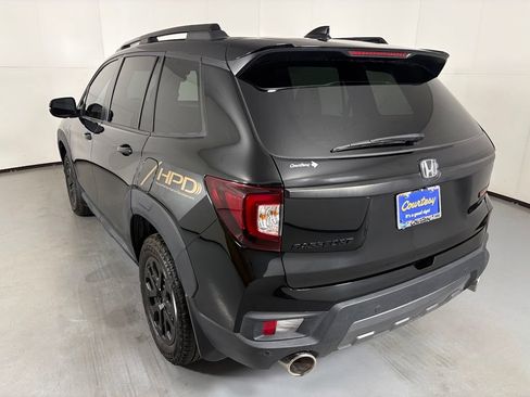 Used 2023 Honda Passport TrailSport image 6