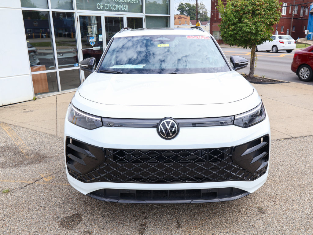 New 2026 Volkswagen Tiguan SE R-Line AWD/4WD image 8
