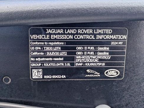 Certified 2024 Land Rover Range Rover Long Wheelbase SE AWD/4WD image 26