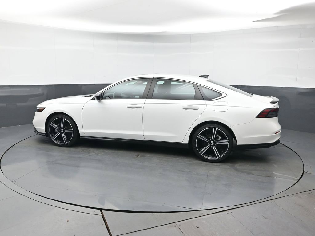 Certified 2023 Honda Accord Sport image 3